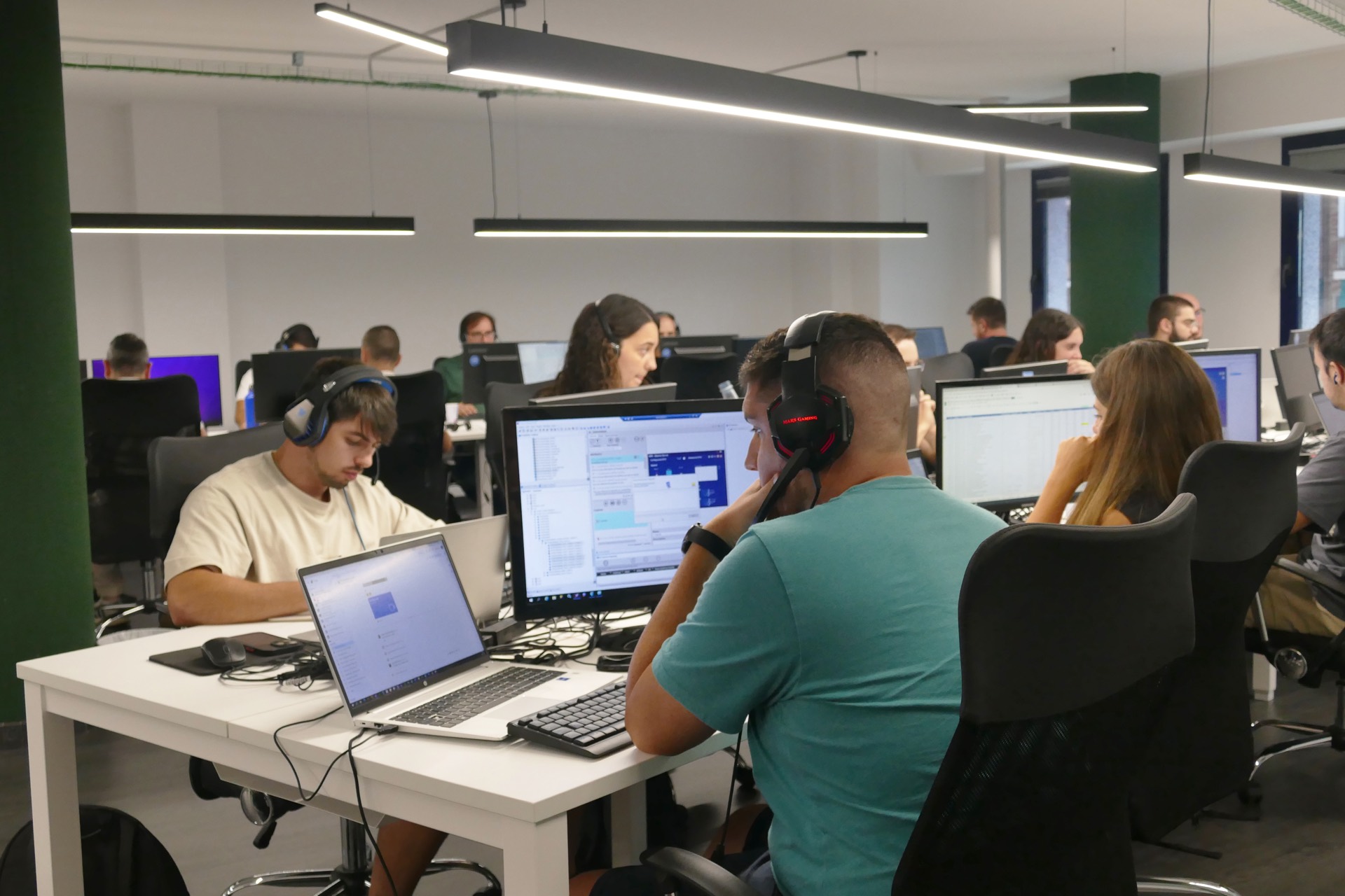 Equipo de Mindden trabajando