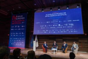 De izquierda a derecha, el CEO de Third Wish Group, el director general de Empleo del Ayuntamiento de Alicante, el director general de Mindden y el moderador, presidente de la Asociación de Terciario Avanzado | Rafa Arjones