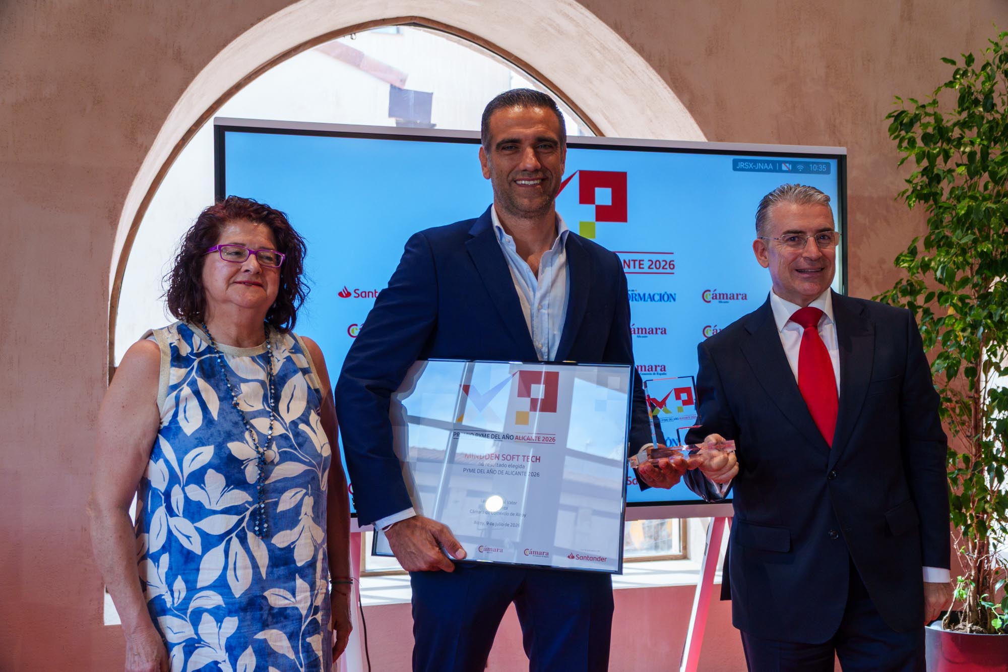 «El premio pertenece al equipo»: Jesús Ruiz analiza en Radio Intereconomía la trayectoria y el futuro de MindDen